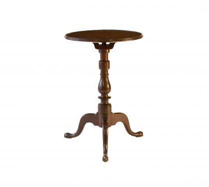 Walnut Queen Anne Candlestand
