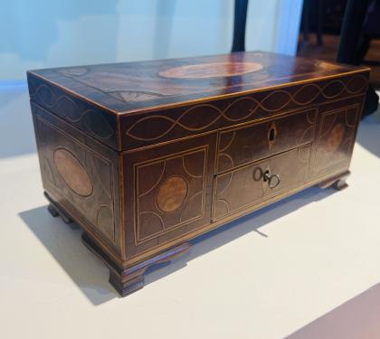 Very fine inlaid tea caddy