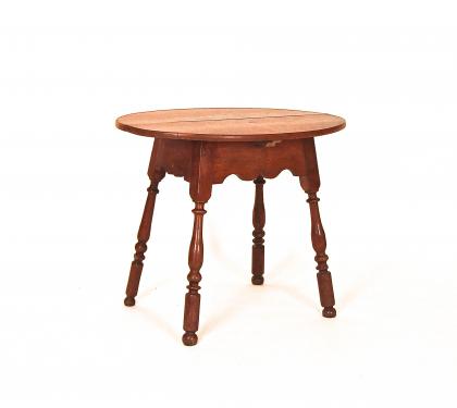 Walnut Queen Anne Oval Top Tavern Table