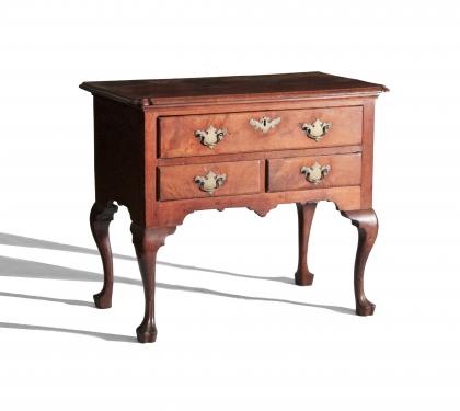 Walnut Queen Anne Dressing Table