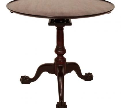 18th Century Philadelphia Mahogany Chippendale Tea Table