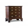 Walnut Chippendale Chest of Drawers Walnut Chippendale Chest of Drawers